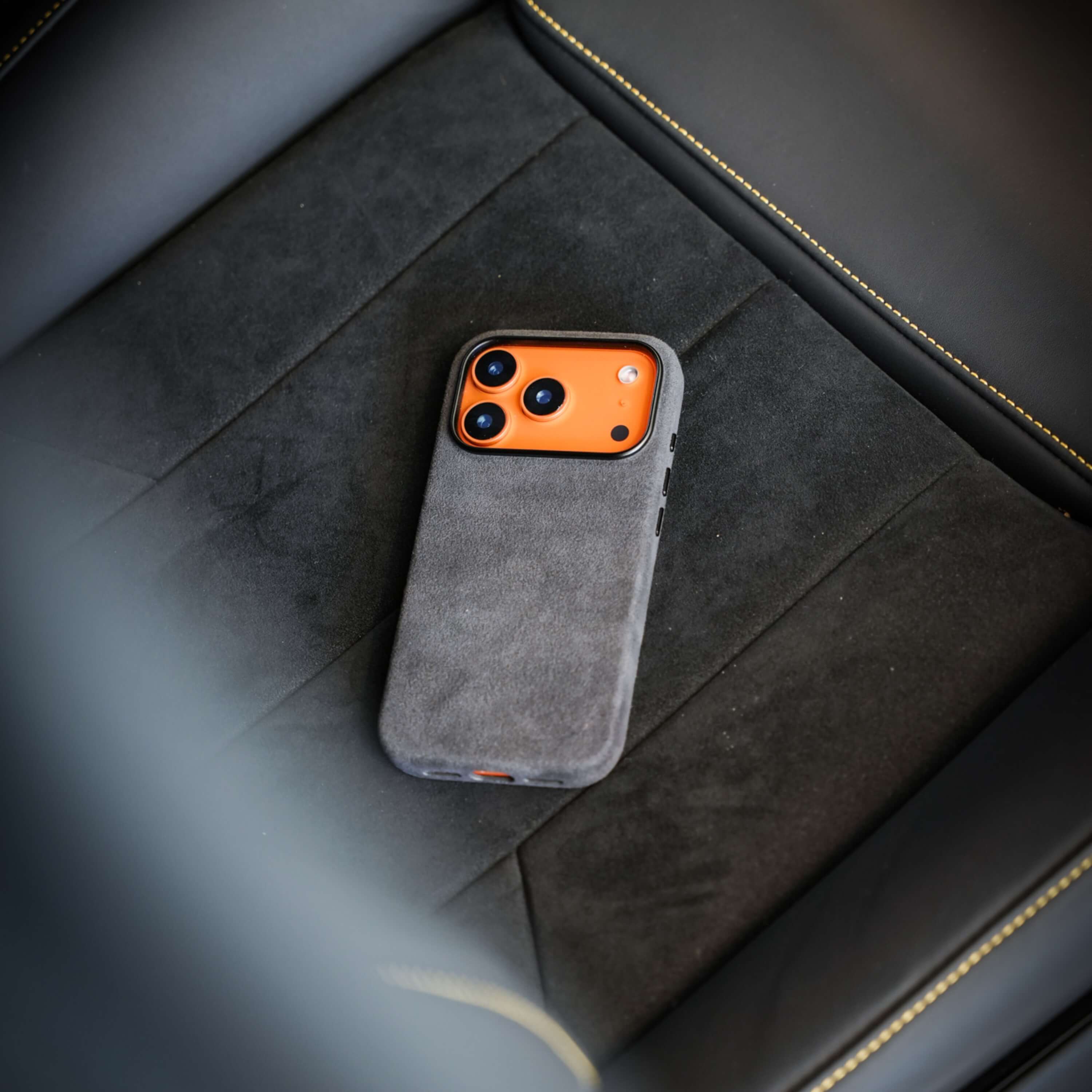 iPhone 17 Pro Max - Alcantara Case - Space Grey
