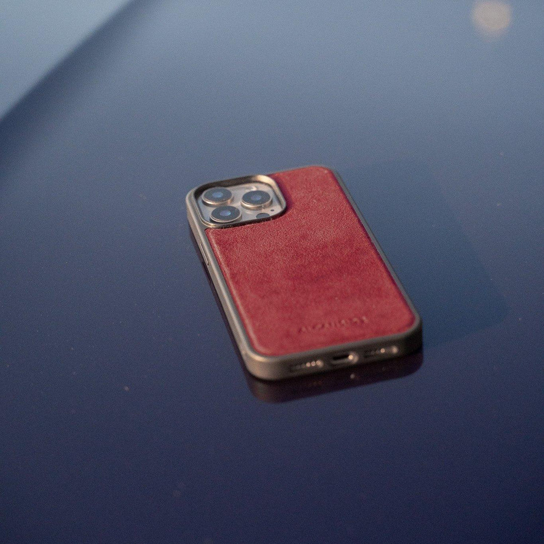 iPhone 16 Pro - Alcantara Back Cover - Red